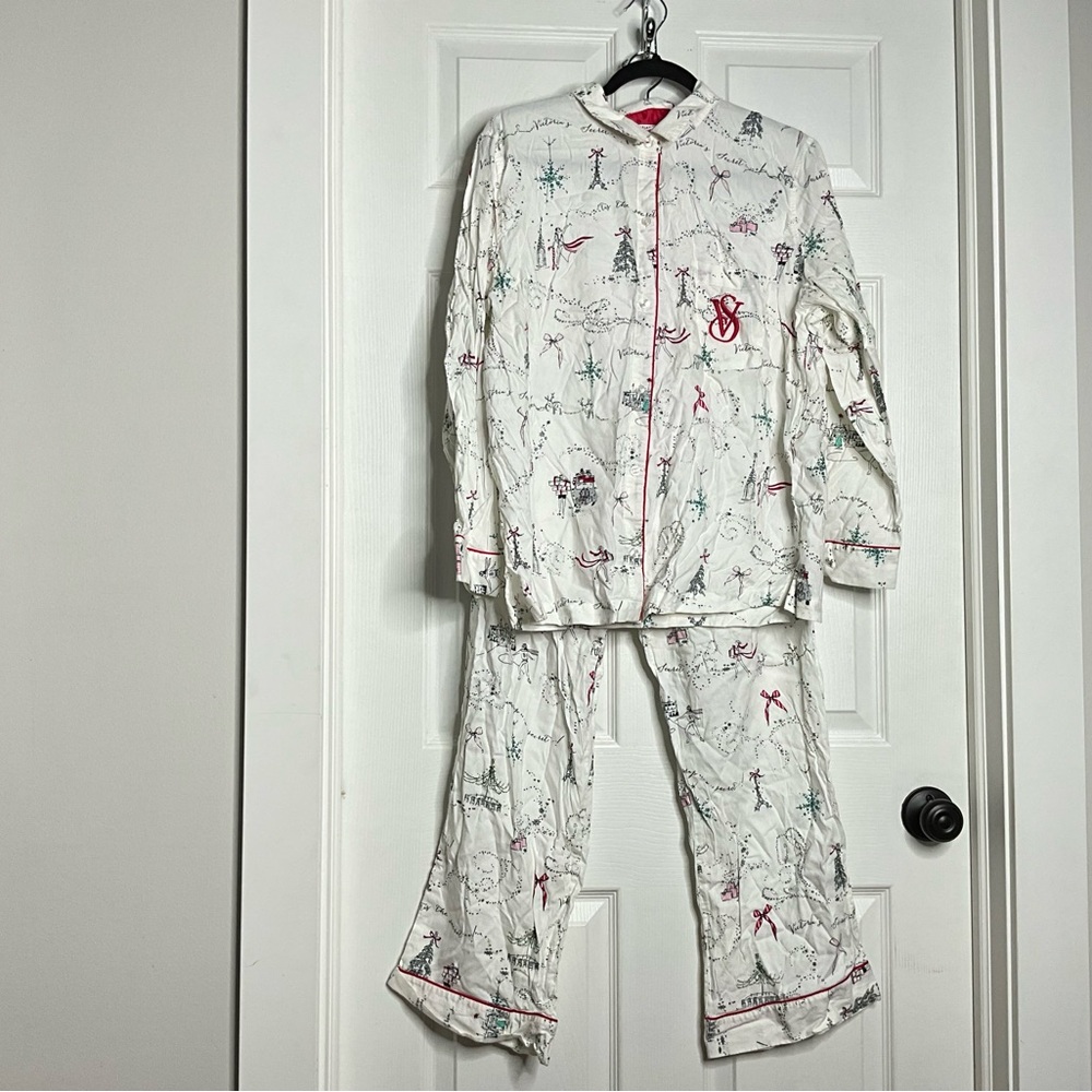 Victoria’s Secret - Paris Holiday Pajama Set - Size Large (both)